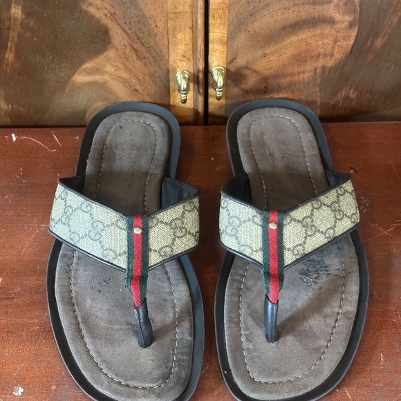 Gucci GG Flip Flop Sandals - Picture 2 of 8